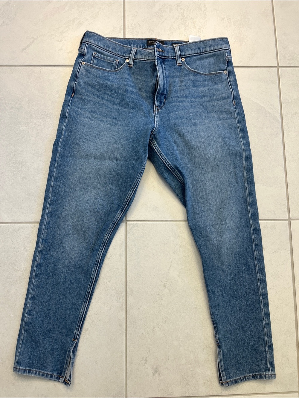 Banana Republic Women’s Mid Blue Slim Straight Jeans